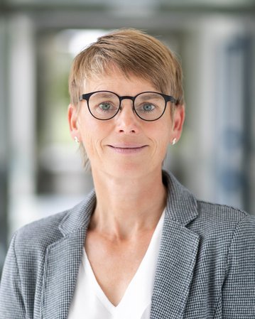 Angret Neubauer, Geschäftsführerin